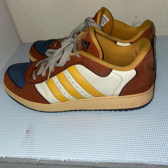 Adidas BTB Low Chestnut Mid Yellow Mens Sz 13 1/2 Rare Excellent Shape 666850 - Picture 1 of 7